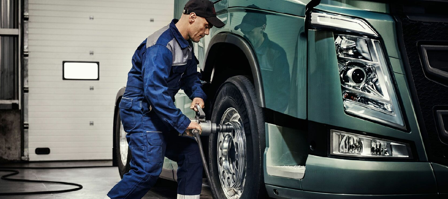 Enlighten Your Knowledge | Guide to Truck Maintenance